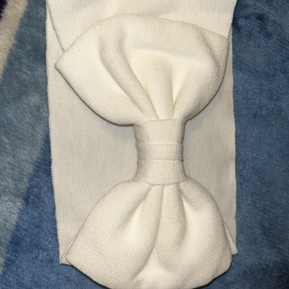 Creations White and Black Baby Bow Fabric Headband, 6.5 inches - Picture 4 of 5